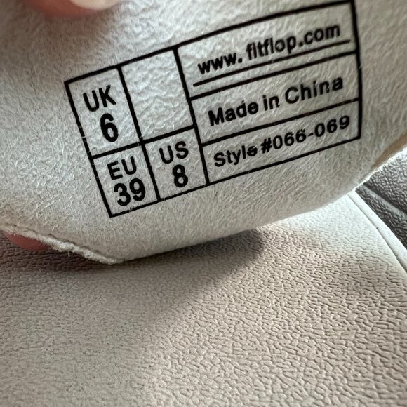 FitFlop Fiorella Floral Sandals, Flip Flops, Thongs Antique White Size 8 - Picture 9 of 9